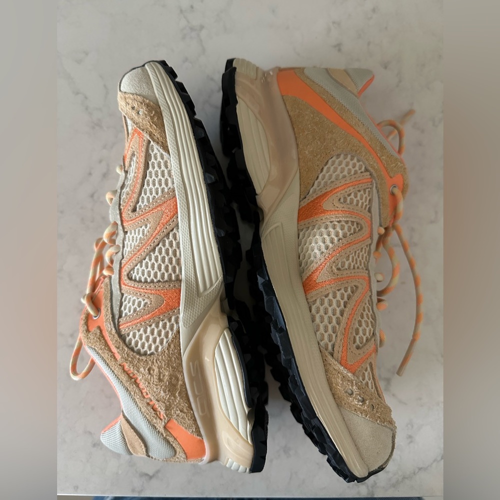NWOT Salomon XT-Whisper Embroidery Sneakers - Picture 4 of 8